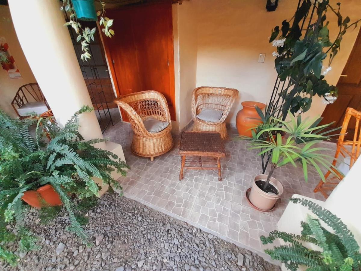 La Montana Bed & Breakfast Cafayate Ngoại thất bức ảnh